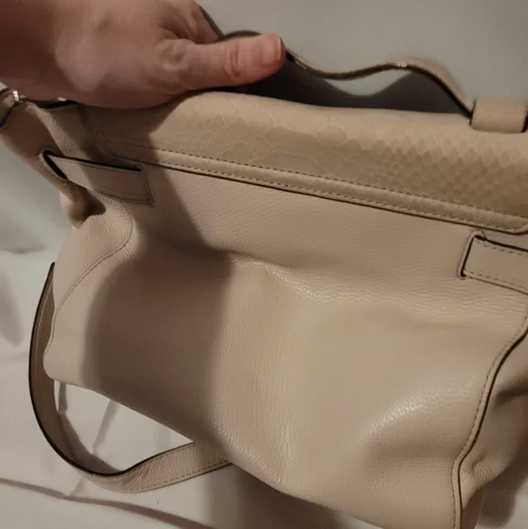 Kate Spade Purse - Picture 3 of 7